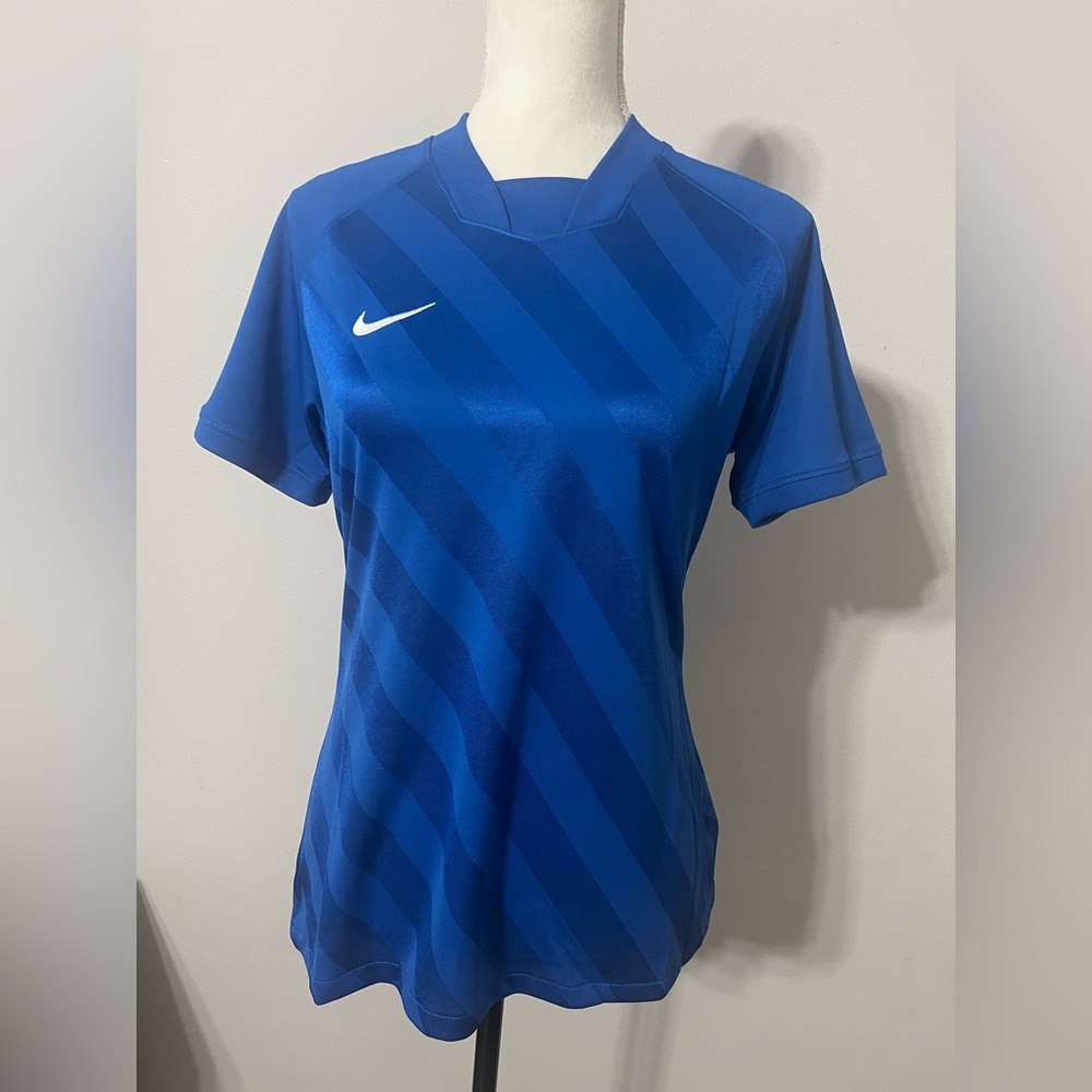 Nike women's dry-fit shirt